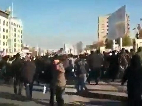 فري برس جامعة حلب مظاهرة نصرة لحرائر الشهباء 2 1 2012