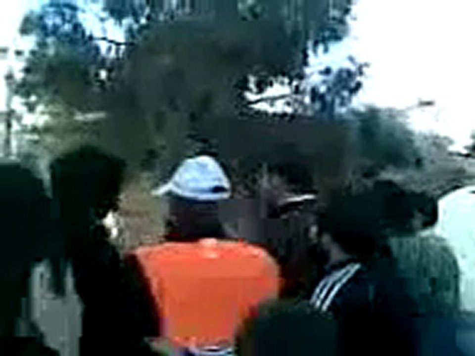 فري برس   ريف دمشق داريا أحد المراقبين في ساحة الحرية 2 1 2012