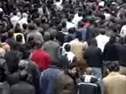 فري برس ريف دمشق داريا جانب أخر من تجمع الألاف في شارع الثورة 2 1 2012