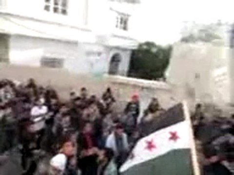 فري برس معضمية الشام مظاهرة للمطالبة بالأفراج عن احدى الحرائر المعتقلة ونصرة لكل المدن الكلومة 2 1 2012