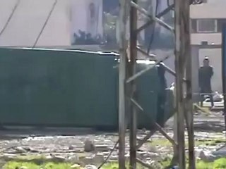 فري برس   باباعمرو تكذيب نبيل العربي بوجود المظاهر المسلحة