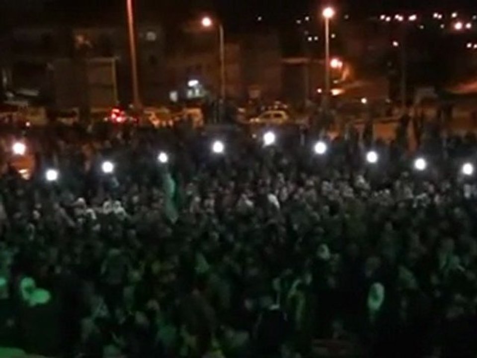 فري برس   تشييع الشهيد البطل خالد الزير مدينة ادلب 3 1 2012