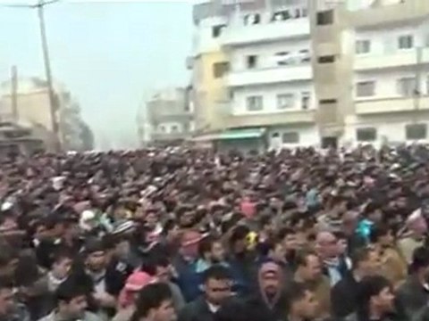 فري برس مدينة ادلب تشييع الشهيدين ربوع والخلف 4 1 2012 ج1