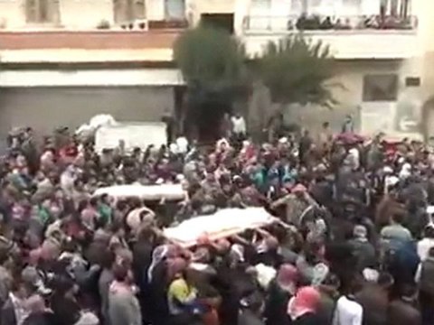 فري برس ادلب تشييع الشهيدين عبد الحميد ربوع ويامن الخلف 4 1 2012 ج3