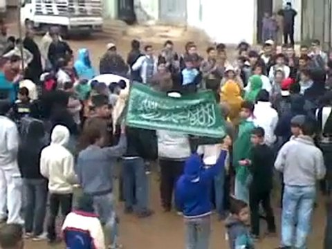 فري برس درعــا صيــدا مظاهرة حاشدة جمعة ان تنصروا الله ينصركم 6 1 2012