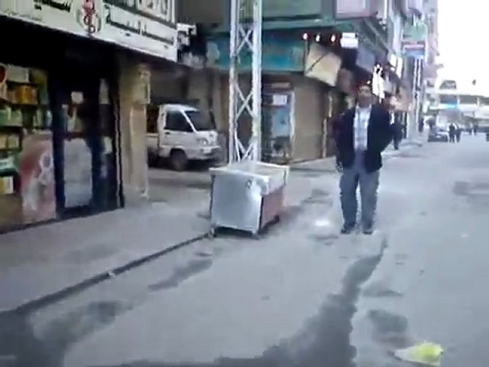 فري برس   قدسيا إضراب الكرامة حدادا على أرواح الشهداء 7 1 2012