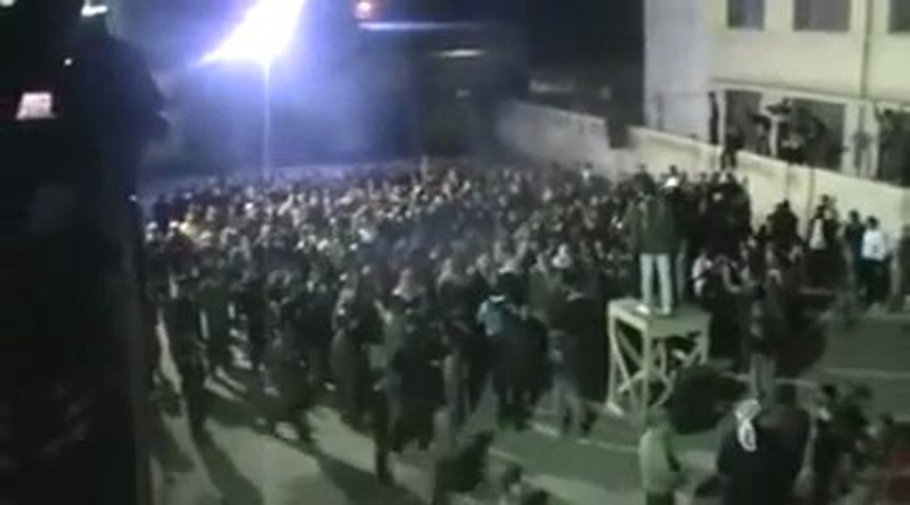 فري برس   يا الله مالنا غير يا الله حمص ديربعلبة 8 1 2012