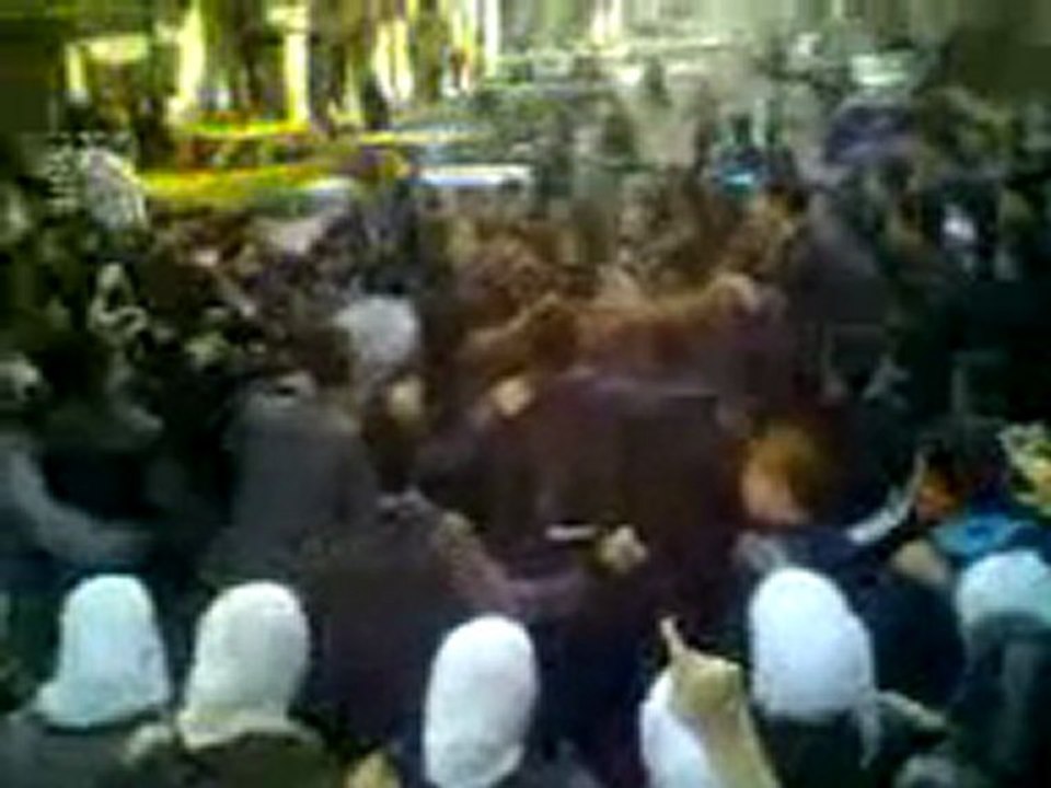 فري برس   ريف دمشق داريا مظاهرة طلابية تطالب باسقاط النظام 9 1 2012 ج4