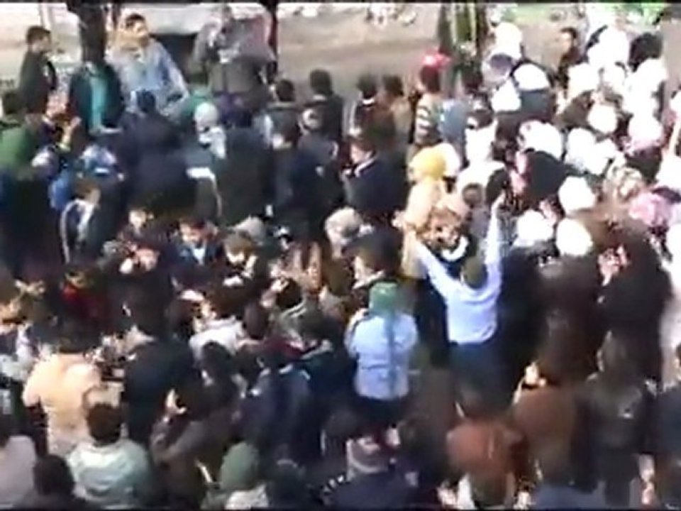 فري برس   غوطة دمشق    سقبا مظاهرة طلابية لأحرار 9 1 2012