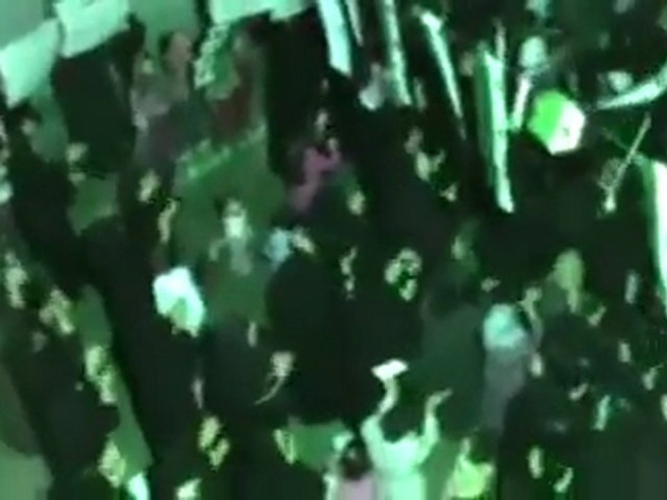 فري برس   حماة مسائية الحميدية وشكر من حرائر الحي للجزيرة 9 1 2012