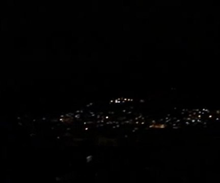 فري برس ريف دمشق مضايا قصف بالدبابات الان على مضايا 8 1 2012