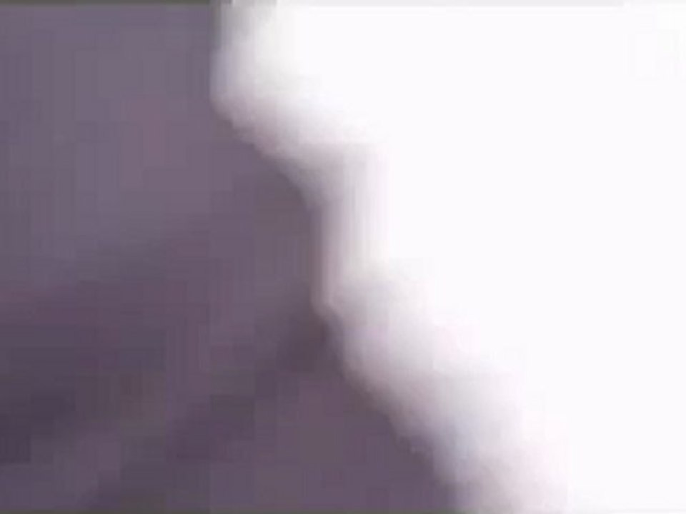 فري برس   حماة اطلاق النار العشوائي على المارة في شارع 15 اذار 29 12 2011