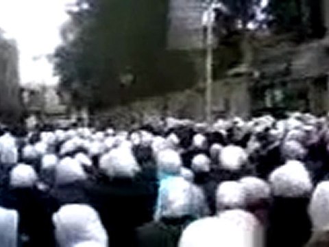 فري برس ريف دمشق داريا مظاهرة طلابية الإثنين 9 1 2012 ج1