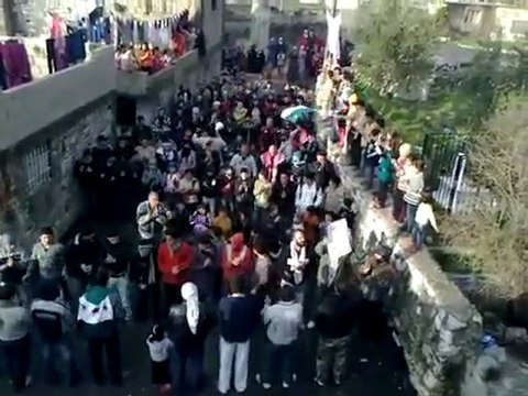 فري برس اللاذقية الحفة بابنا والجنكيل مظاهرة ردا على الخطاب 10 1 2012 ج1
