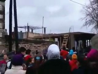 فري برس   اللاذقية الحفة   بابنا والجنكيل   مظاهرة طلابية في الأزقّة 10 1 2012