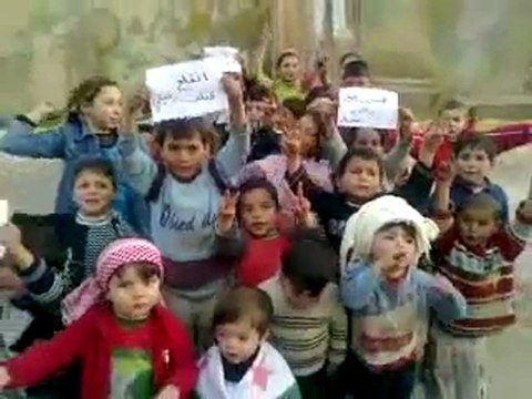 فري برس حلب حيان مظاهرة أطفال حيان ردا على الخطاب 10 1 2012 ج1
