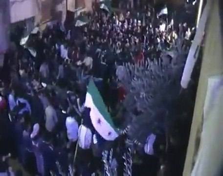 فري برس مسائية حي الوعر رداً على خطاب فاقد الشرعية 10 1 2012 ج1