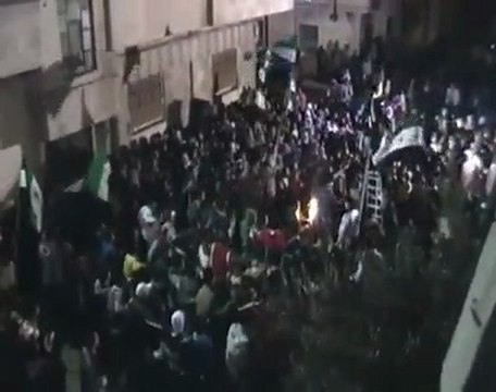 فري برس مسائية حي الوعر رداً على خطاب فاقد الشرعية 10 1 2012 ج3