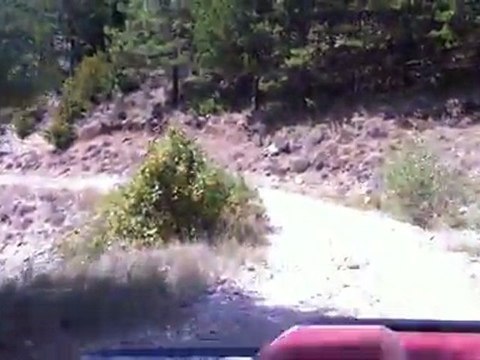 video embarquée 4x4 pyrénées espagnols road book vibraction aout 2011