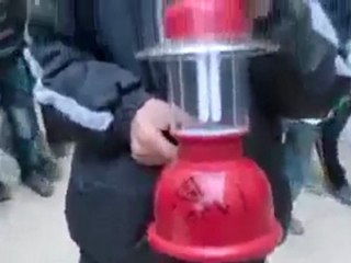 فري برس   حمص حي الشماس   مظاهرة أربعاء أسرى الحرية وفكرة جديدة 11 1 2012