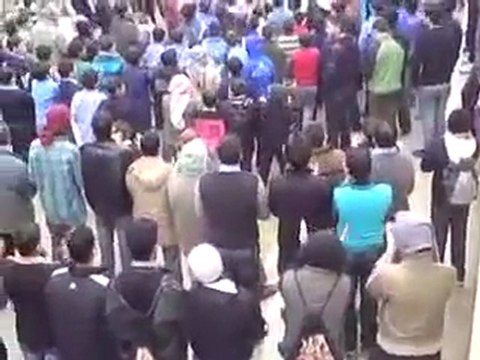 فري برس حماه مظاهرة طلابية مدرسة عثمان الحوراني 12 1 2012 ج1