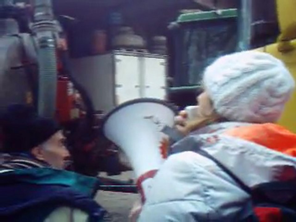 Manif contre l'élevage de visons d'Emagny 21 Janvier 2012 073