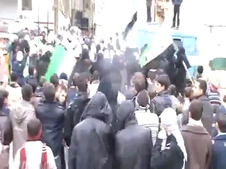 فري برس   ريف دمشق حمورية مظاهرة طلابية لاحرار وحرائر سقبا 12 1 2 2012