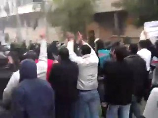 فري برس   حلب  الأكرمية   مظاهرة جمعة دعم الجيش الحر 13 1 2012
