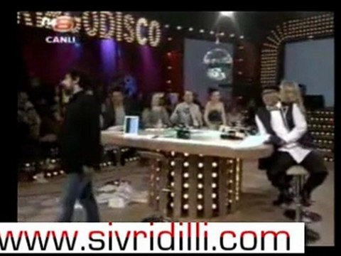 Okan Bayülgen'de Haşırt to the blackboard esprisi... sivridilli.com