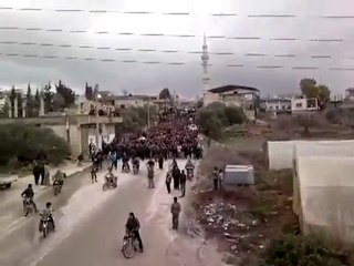 فري برس   إدلب   كفرنبل المحتلة تشيع شهيدها وائل البيوش 13 1 2012  ج2