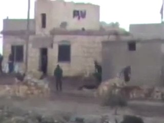 فري برس   كفرروما ادلب تجهيز الذخيرة والعتاد العسكري لقصف البلدة 13 1 2012