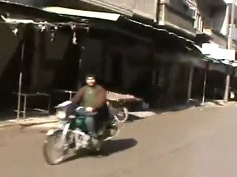 فري برس معرة النعمان اضراب شامل حدادا على روح الشهيد البطل حمادي السعيد 14 1 2012