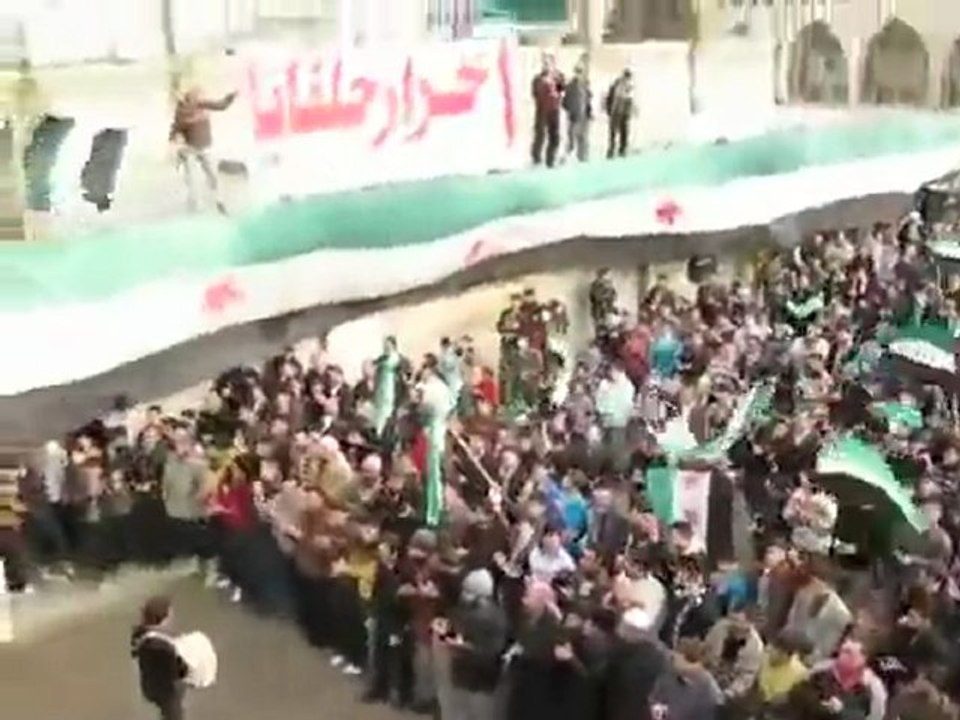 فري برس   حماه   حلفايا   مظاهرة نهارية رائعة 14 1 2012