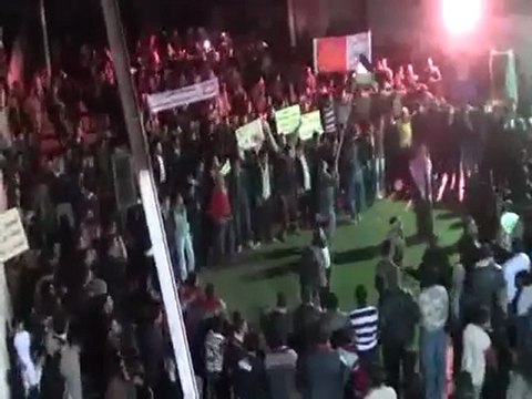 فري برس مظاهرة مسااائية ولا اروع ثورتنا احنا سلمية حمص ديربعلبة 14 1 2012