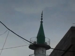 فري برس   ريف دمشق قذيفة تخترق مئذنة جامع العارة   زبداني