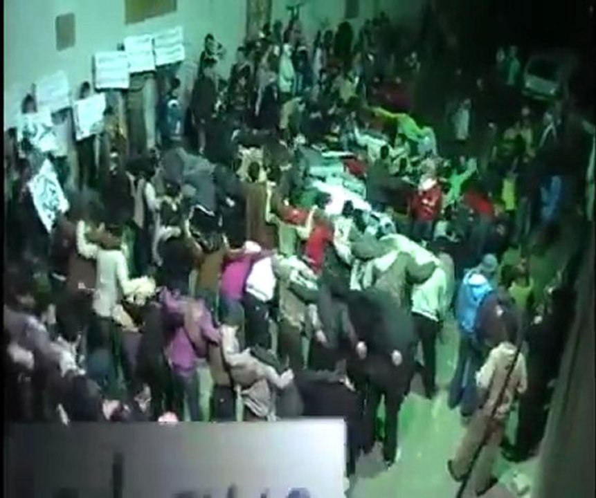 فري برس   حماه  حي الحميدية   مسائية  شكرا امير قطر   15 1 2012