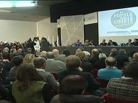stati generali pdl galan fischiato