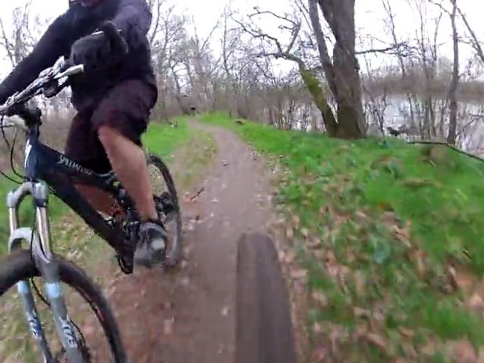 sortie vtt bord de garonne olivier et seb dimanche 22/01/2012 vue arrière