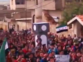 فري برس   إدلب بلدة الهبيط عصرونية حاشدة نصرة لحمص 17 1 2011