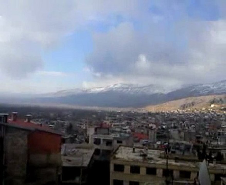 فري برس   ريف دمشق الزبداني في صباح وأصوات بعض القذائف وإطلاق النار 16 1 2012