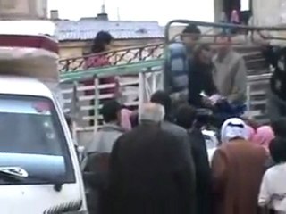 فري برس   تشييع الشهيدة تركية عبدو الطالب ديربعلبة 17 1 2012