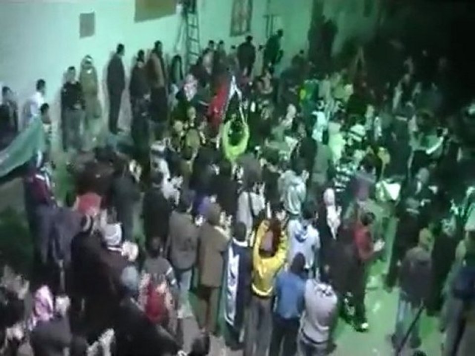 فري برس   حماه   حميدية   مسائية   عندك شبيحه يابشار  17 1 2012