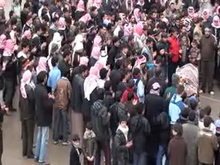 فري برس   دعاء مؤثر للشهيدة يسرى اليونس في حمص   ديربعلبة 17 1 2012