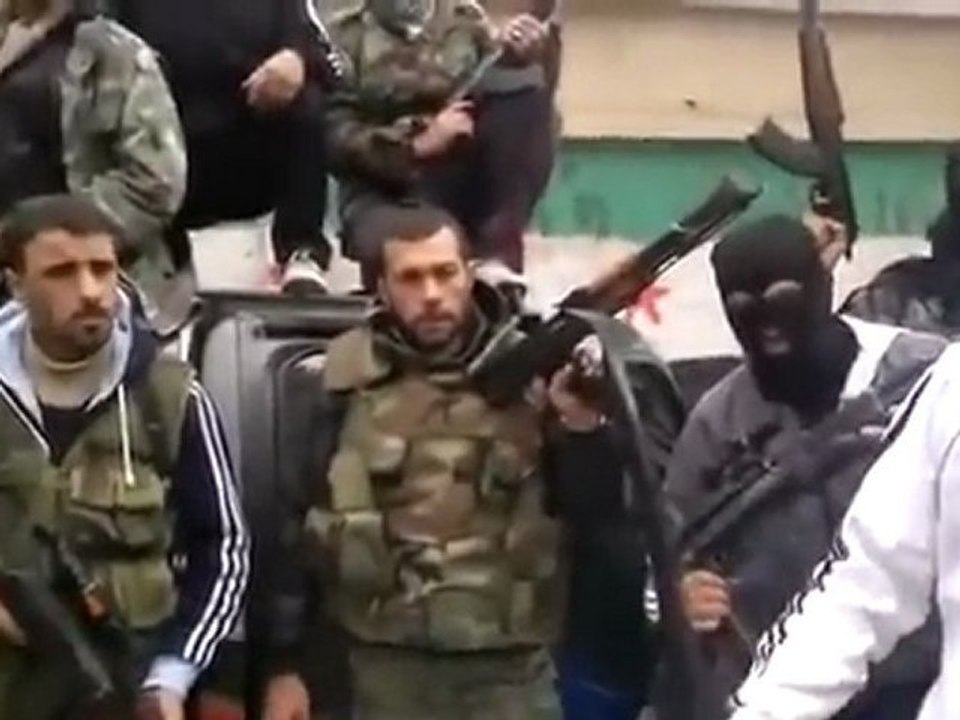 فري برس   تشكيل كتيبة معاذ بن جبل   حمص  البياضة 18 1 2012