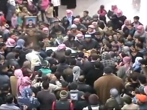 فري برس حماه حي الحميدية تشييع الشهيد بلال موفق شاميه 17 1 2012