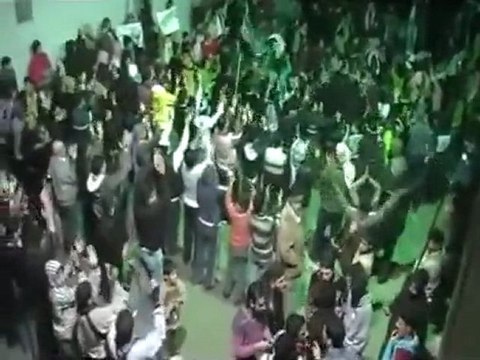 فري برس حماه حميدية مسائية حمص تذبح والعرب يشاهدون 17 1 2011