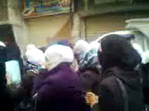 فري برس ريف دمشق داريا مظاهرة طلابية نصرة للزبداني ومضايا 17 1 2012 ج1