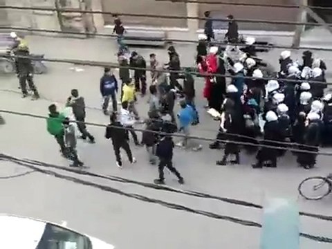 فري برس ريف دمشق داريا مظاهرة طلابية نصرة للزبداني ومضايا 17 1 2012 ج7