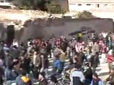 فري برس إدلب معرة النعمان تشييع الشهيد غسان محمد منديل 18 1 2012 ج1