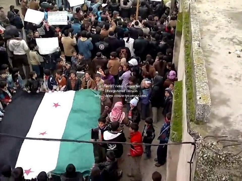 فري برس   جمعة الزحف إلى ساحات الحرية طلف ريف حماة 30 12 2011